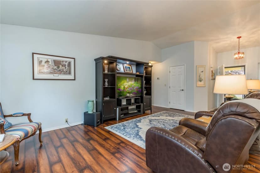 Property photo for 2707 S 366th Place, Federal Way photo 11