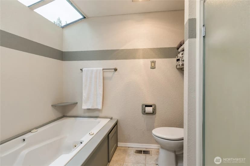 Property photo for 2707 S 366th Place, Federal Way photo 23