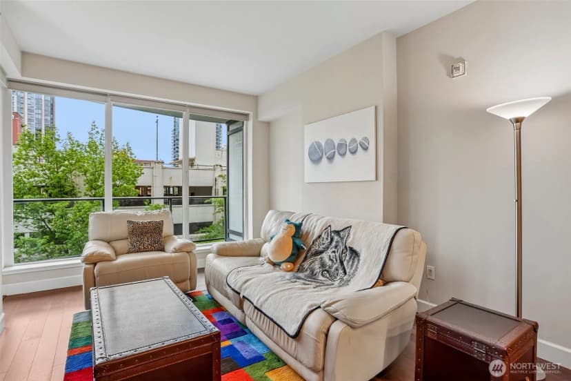 Property photo for 1920 4th Avenue #504, Seattle photo 8