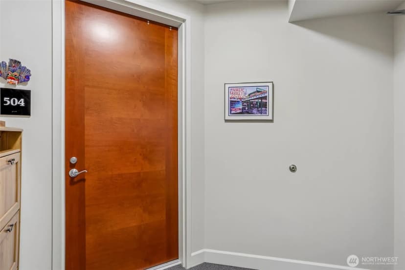 Property photo for 1920 4th Avenue #504, Seattle photo 6