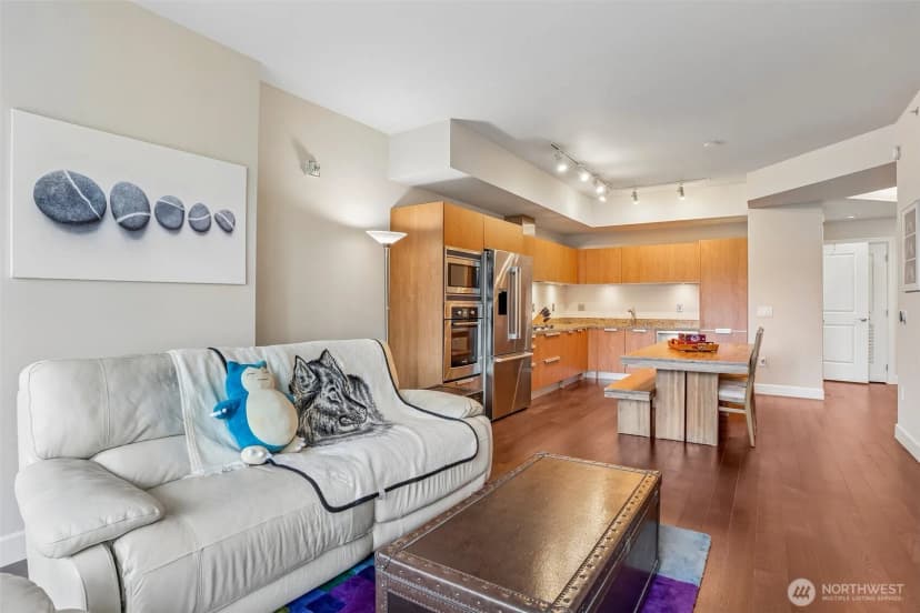 Property photo for 1920 4th Avenue #504, Seattle photo 9