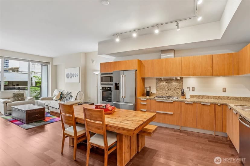 Property photo for 1920 4th Avenue #504, Seattle photo 11