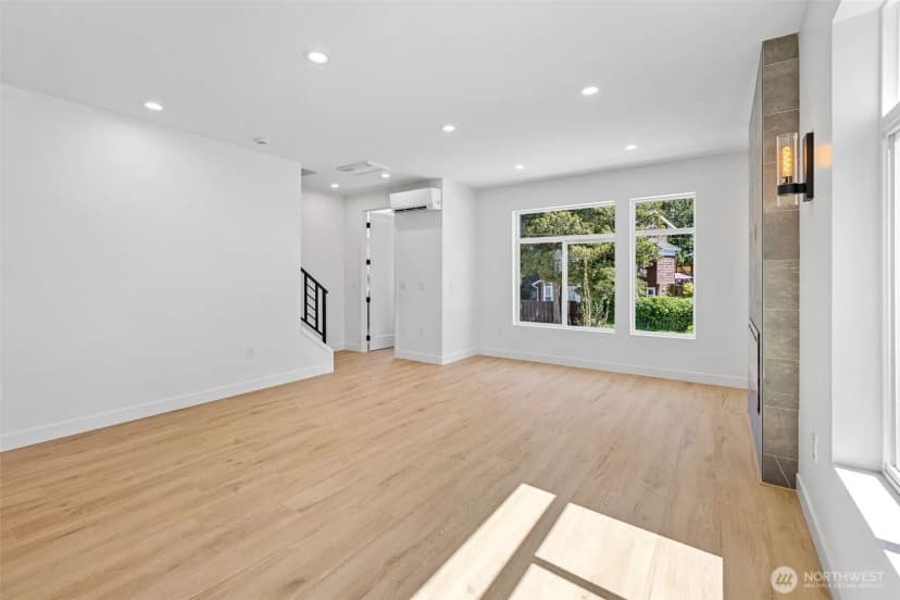 Property photo for 4113 Chilberg Avenue Sw #b, Seattle photo 18