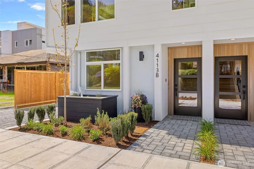 Property photo for 4113 Chilberg Avenue Sw #b, Seattle photo 4