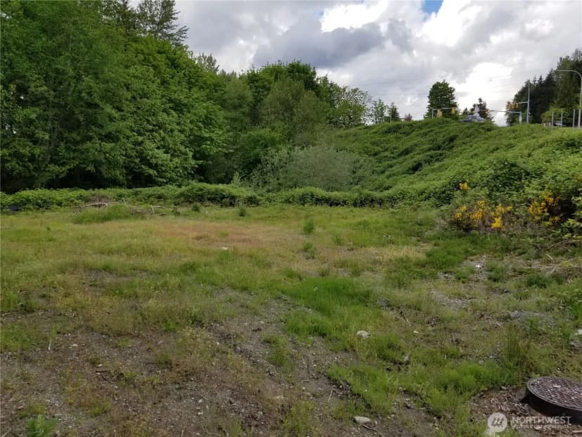 Property photo for 2350 Xx Ne 3rd Street, Renton