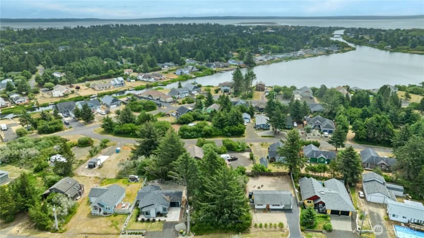 Property photo for 233 S Razor Clam Drive Sw, Ocean Shores photo 7