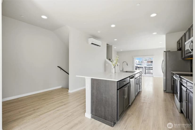 Property photo for 15113 40th Avenue W #c8, Lynnwood photo 16