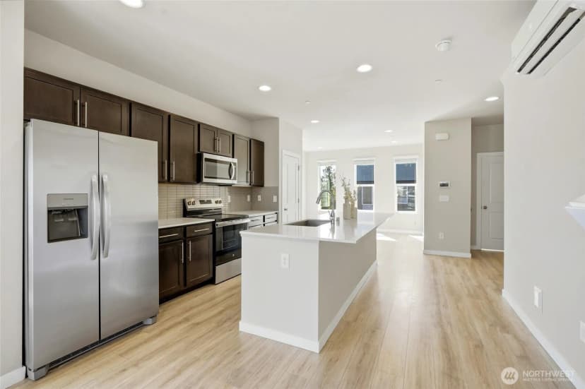 Property photo for 15113 40th Avenue W #c8, Lynnwood photo 11