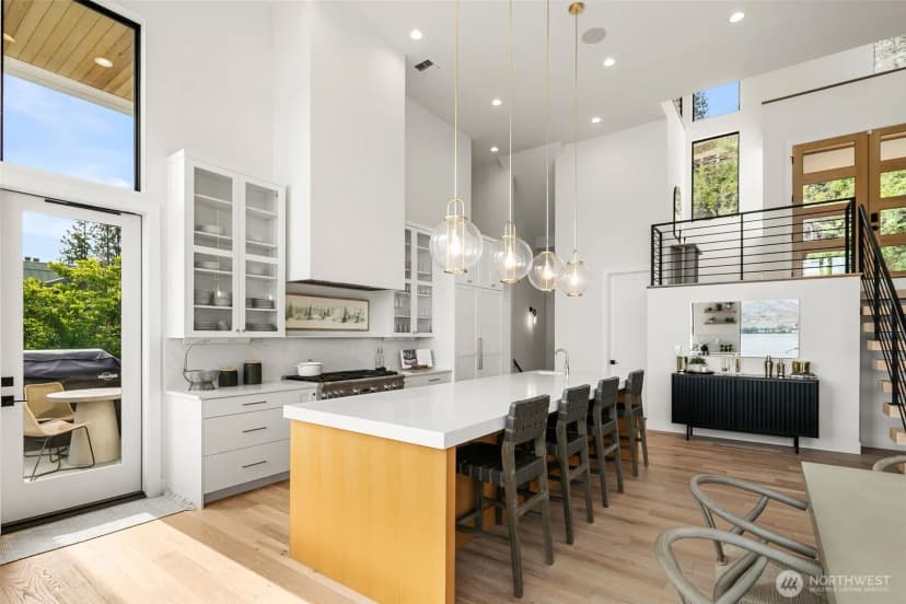 Property photo for 3212 S Lakeshore Road, Chelan photo 9
