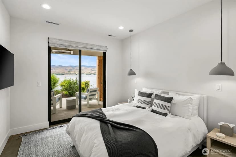 Property photo for 3212 S Lakeshore Road, Chelan photo 30