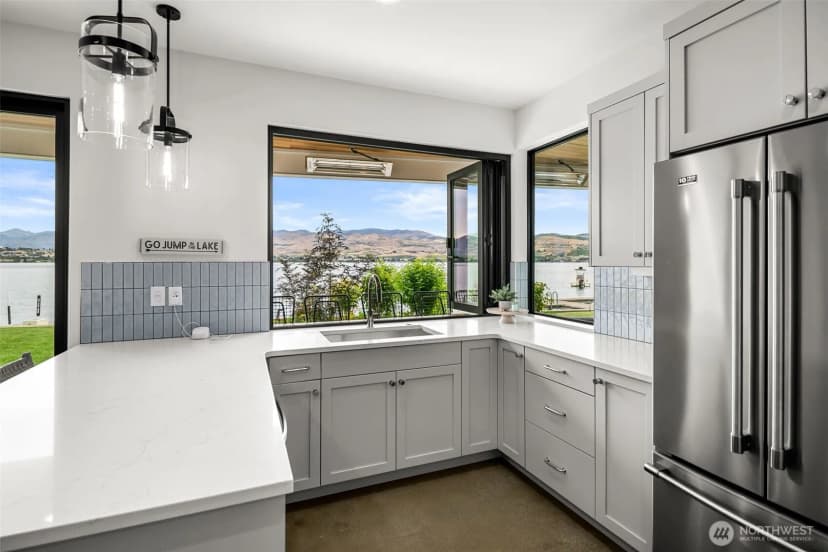 Property photo for 3212 S Lakeshore Road, Chelan photo 27