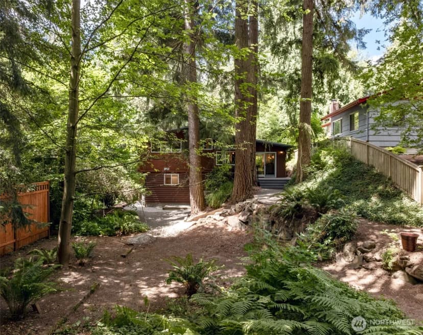 Property photo for 11706 36th Avenue Ne, Seattle photo 26