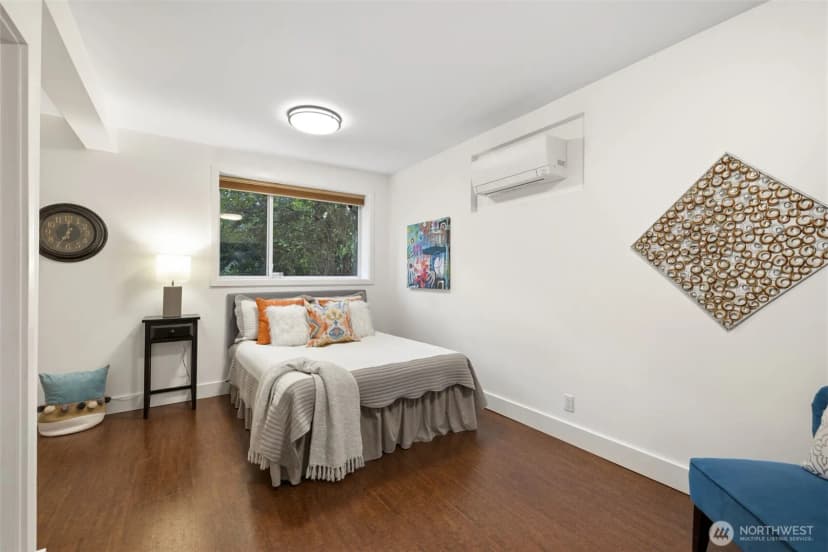 Property photo for 11706 36th Avenue Ne, Seattle photo 22