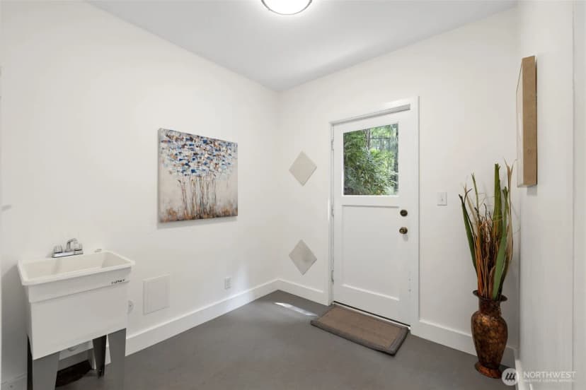 Property photo for 11706 36th Avenue Ne, Seattle photo 24