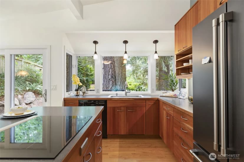 Property photo for 11706 36th Avenue Ne, Seattle photo 13