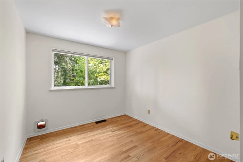 Property photo for 11706 36th Avenue Ne, Seattle photo 18