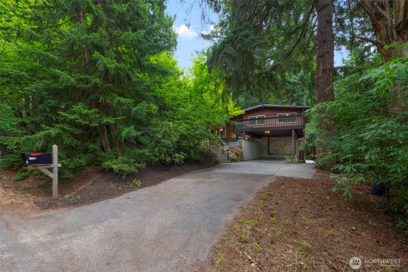 Property photo for 11706 36th Avenue Ne, Seattle photo 30