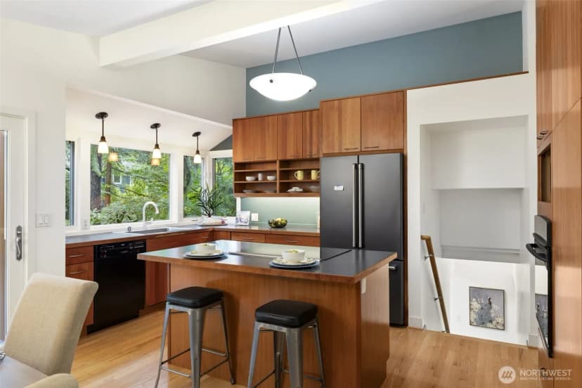 Property photo for 11706 36th Avenue Ne, Seattle photo 12
