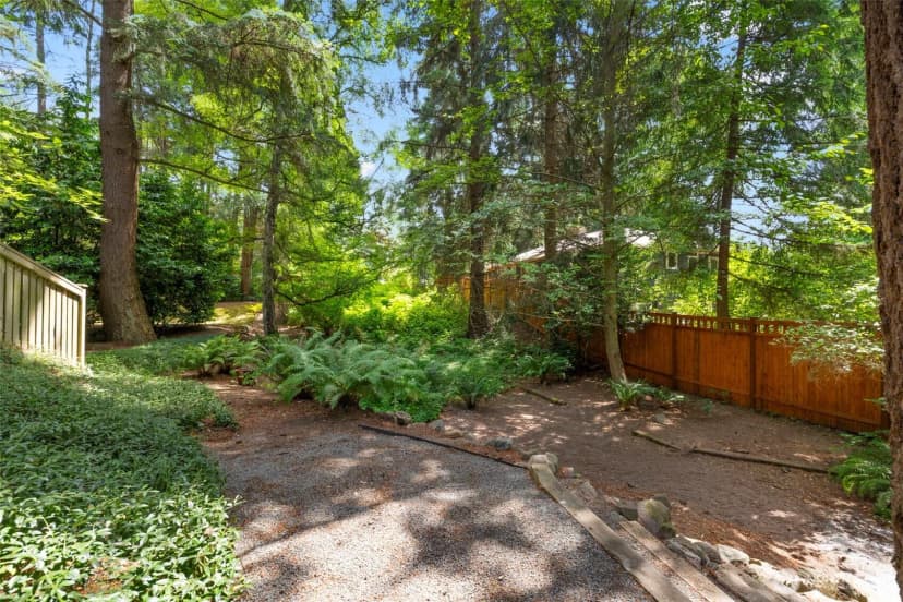 Property photo for 11706 36th Avenue Ne, Seattle photo 27