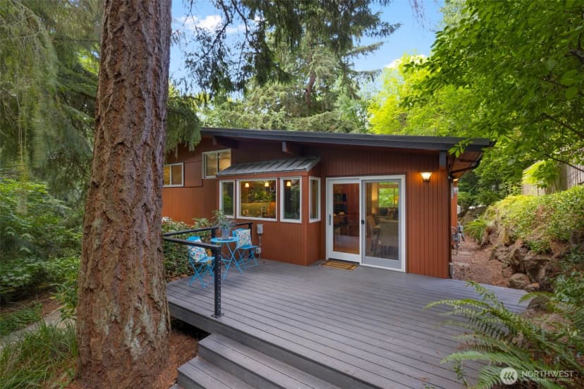 Property photo for 11706 36th Avenue Ne, Seattle photo 9