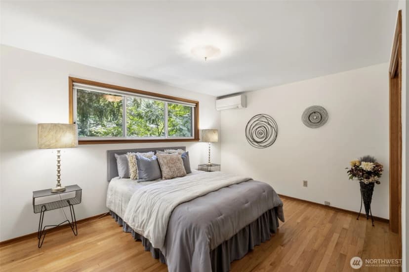 Property photo for 11706 36th Avenue Ne, Seattle photo 15