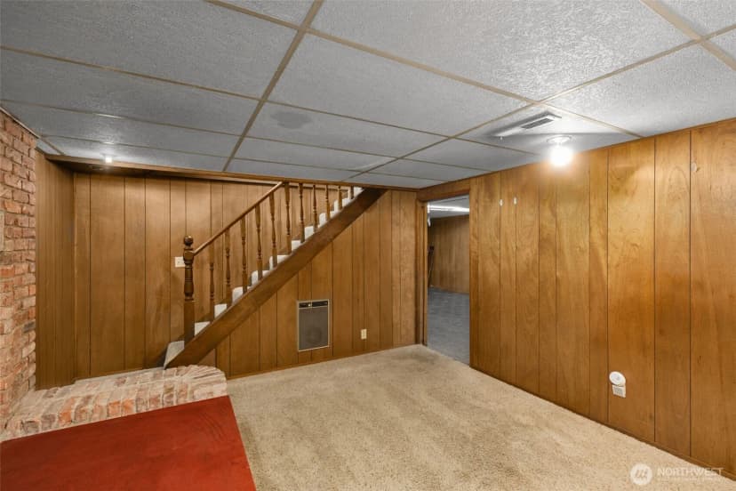 Property photo for 10911 Renton Issaquah Road Se, Issaquah photo 15