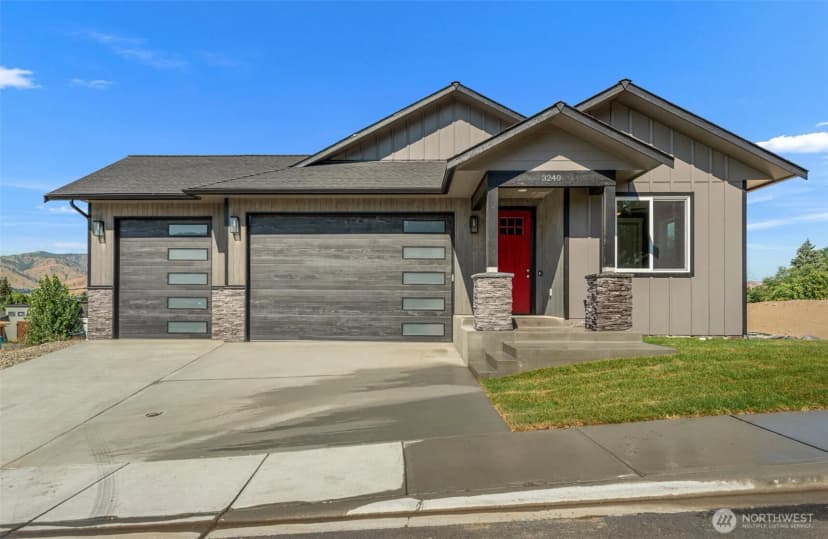 Property photo for 3240 Nw Brianna Avenue, East Wenatchee photo 2