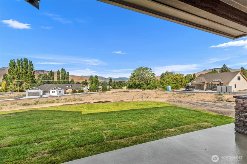 Property photo for 3240 Nw Brianna Avenue, East Wenatchee photo 38