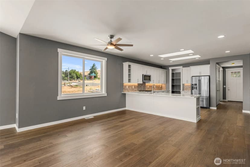 Property photo for 3240 Nw Brianna Avenue, East Wenatchee photo 15