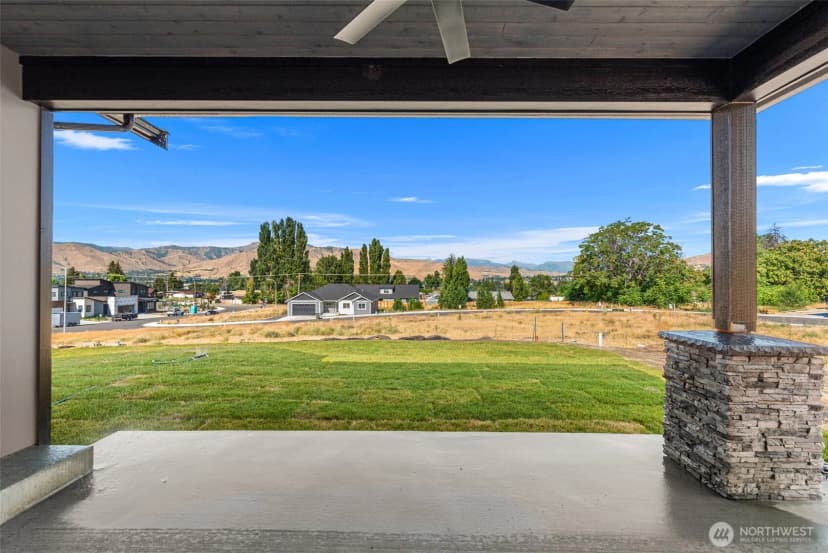 Property photo for 3240 Nw Brianna Avenue, East Wenatchee photo 22