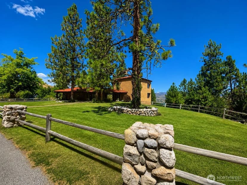 Property photo for 202 Bandera Way, Chelan photo 9