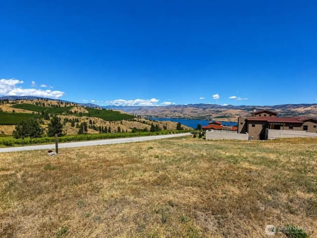 Property photo for 202 Bandera Way, Chelan photo 3