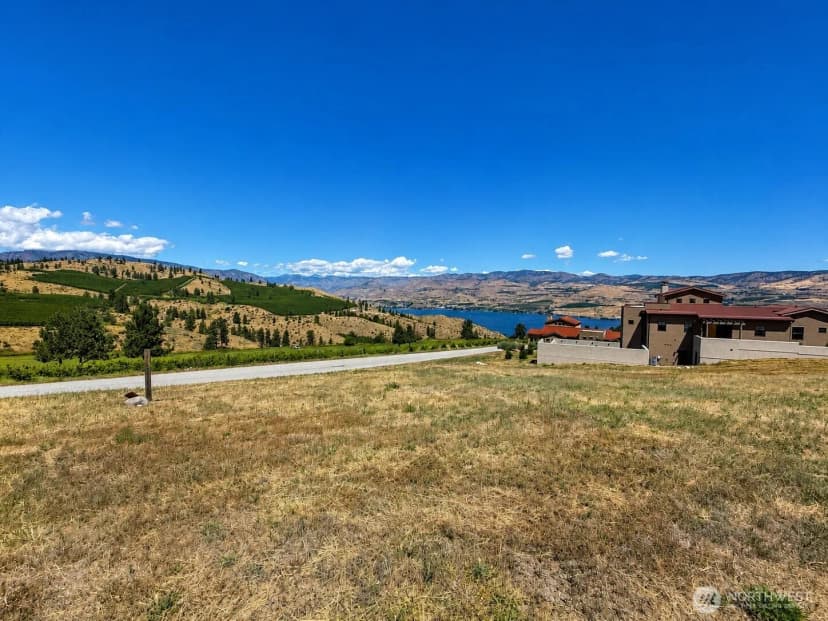 Property photo for 202 Bandera Way, Chelan photo 3