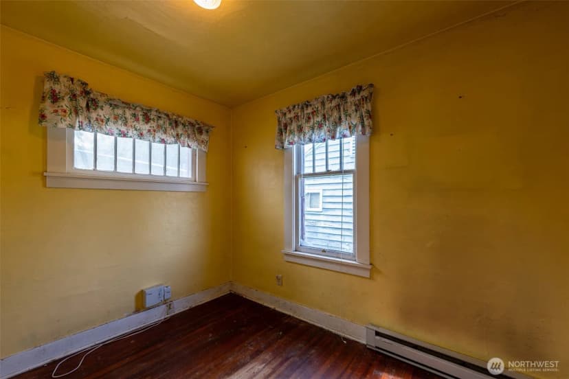 Property photo for 5806 Commercial Avenue, Everett photo 18