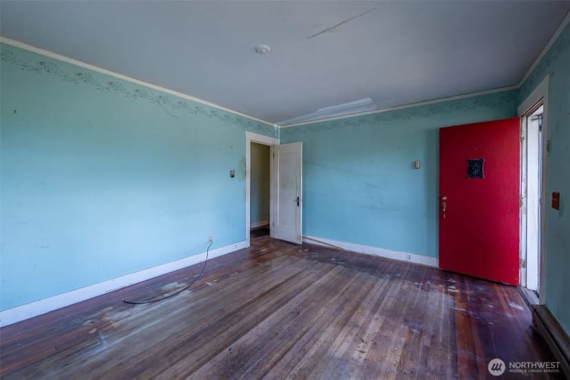 Property photo for 5806 Commercial Avenue, Everett photo 14