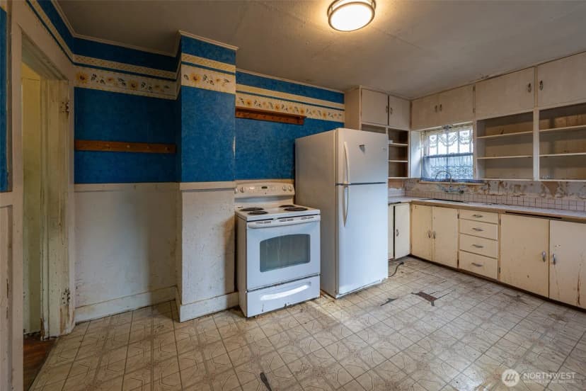 Property photo for 5806 Commercial Avenue, Everett photo 21