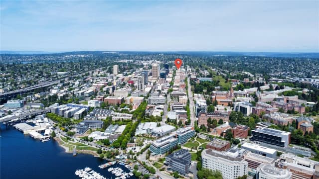 Property photo for 4722 - 4730 15th Avenue Ne, Seattle photo 4