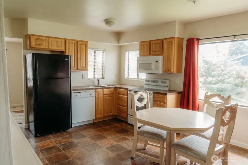 Property photo for 715 S Court Street, Goldendale photo 6