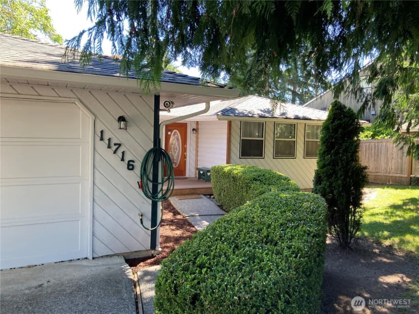 Property photo for 11716 26th Street Ne, Lake Stevens photo 3