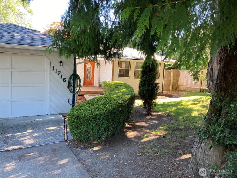 Property photo for 11716 26th Street Ne, Lake Stevens