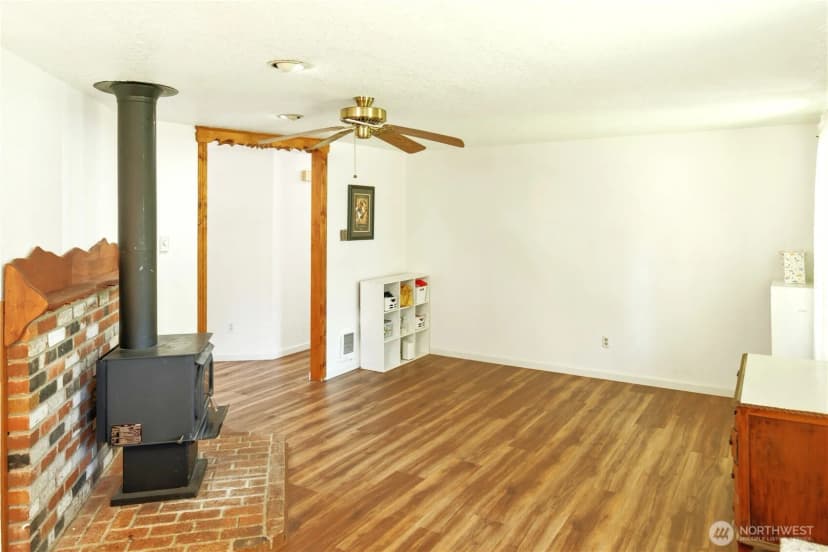 Property photo for 11716 26th Street Ne, Lake Stevens photo 12