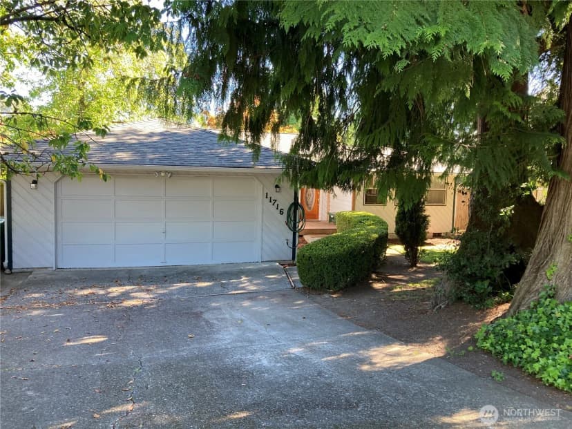 Property photo for 11716 26th Street Ne, Lake Stevens photo 2