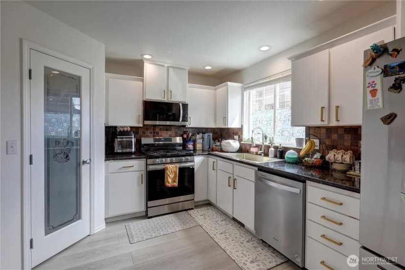 Property photo for 13021 12th Place W, Everett photo 9
