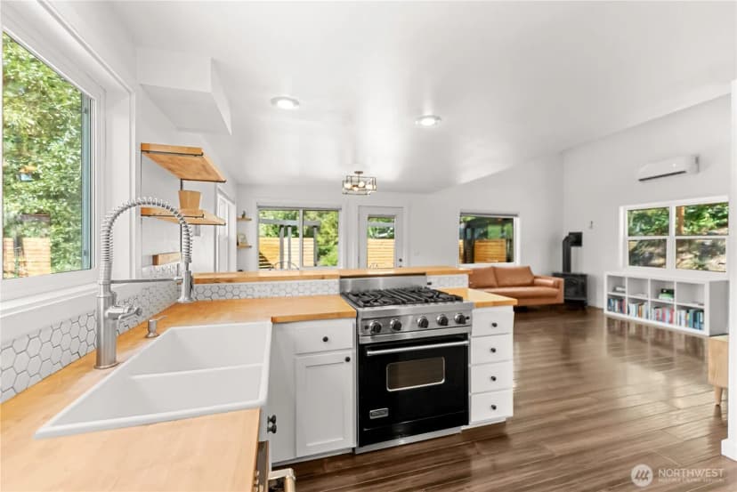 Property photo for 32 Crabapple Road, Winthrop photo 13