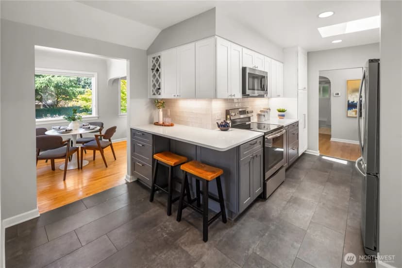 Property photo for 11202 Marine View Drive Sw, Seattle photo 14