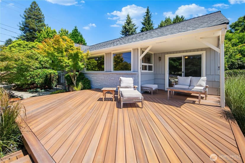Property photo for 11202 Marine View Drive Sw, Seattle photo 4