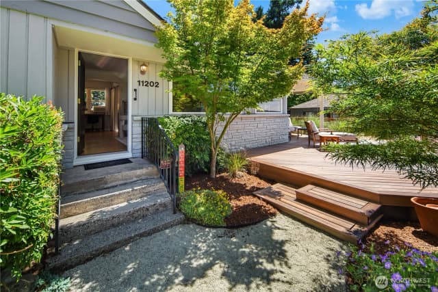 Property photo for 11202 Marine View Drive Sw, Seattle photo 5