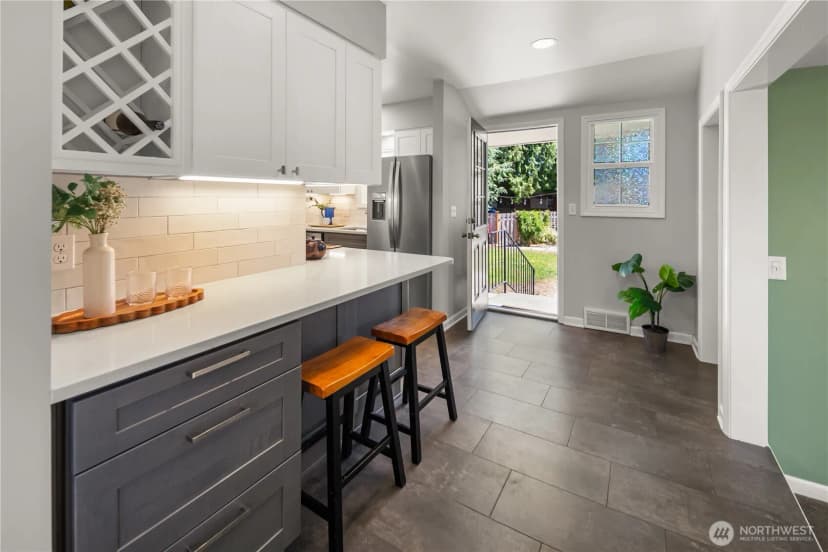 Property photo for 11202 Marine View Drive Sw, Seattle photo 15