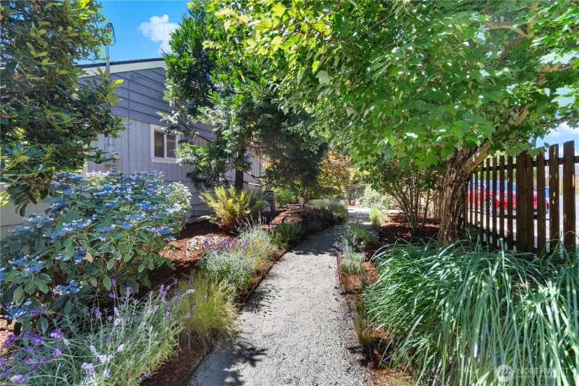 Property photo for 11202 Marine View Drive Sw, Seattle photo 25