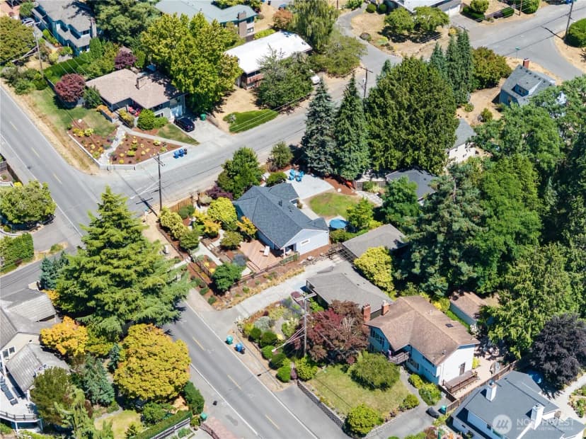 Property photo for 11202 Marine View Drive Sw, Seattle photo 35